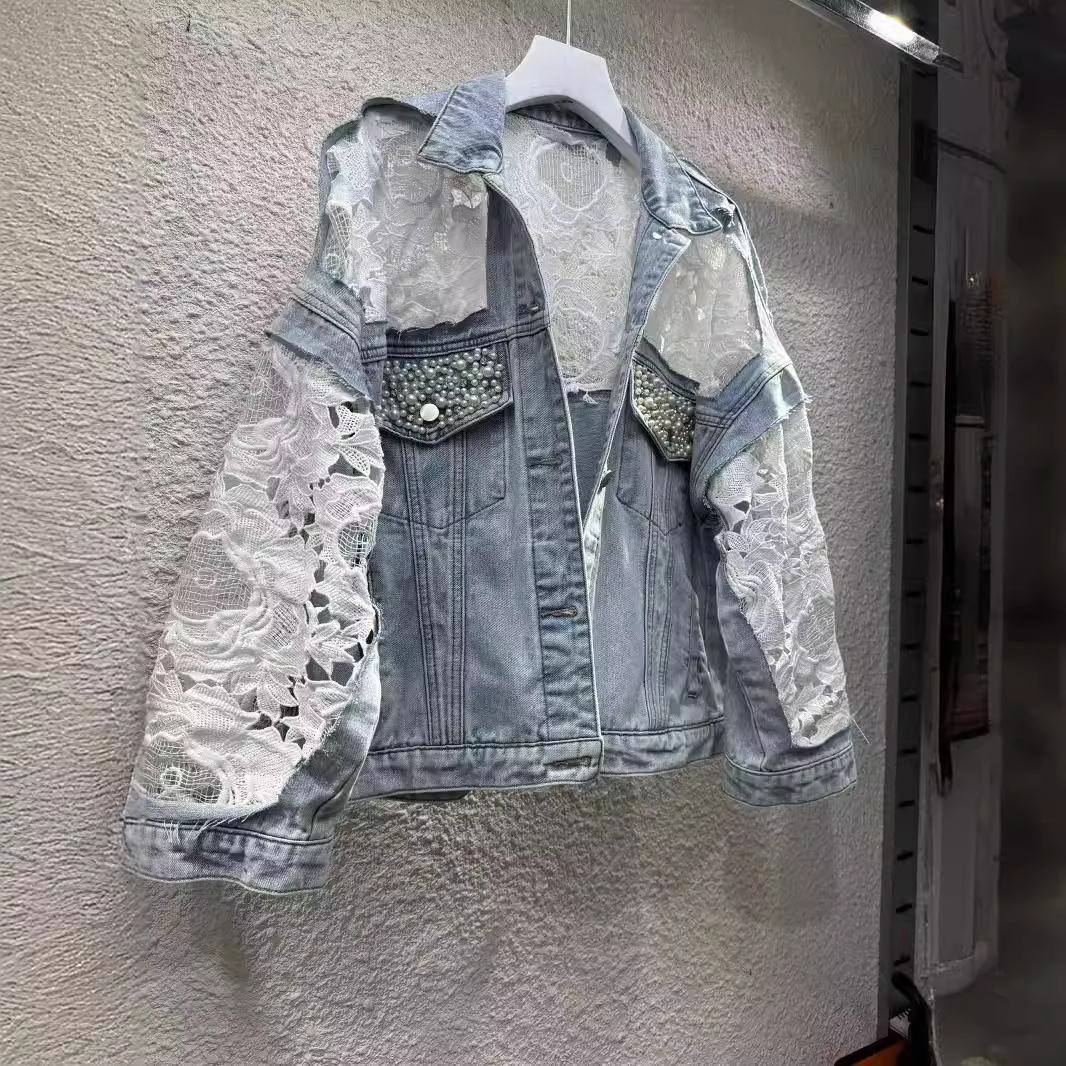 Down Jacket Packable - Kurtka z haftem damska skręcić w